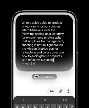 iPhone Air 화면에 Siri로 글쓰기 기능을 통해 초안을 작성하기 위한 상세 프롬프트가 표시되어 있습니다.