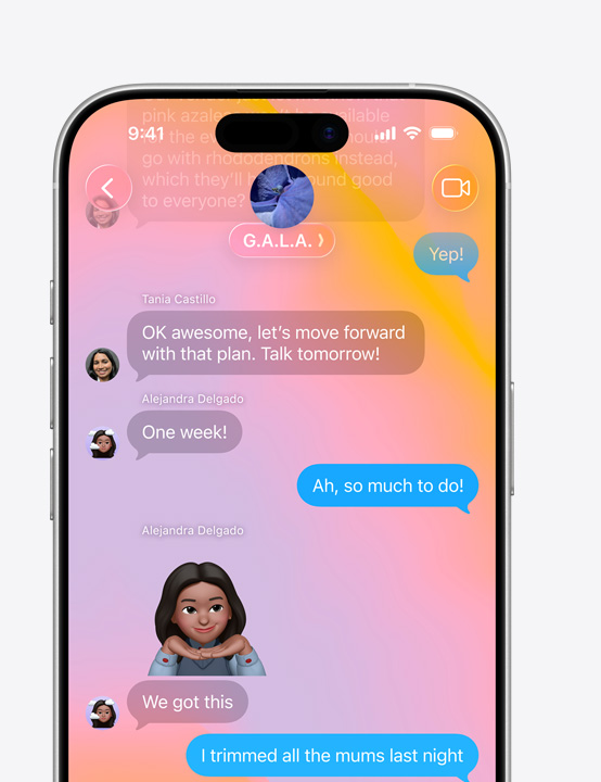iPhone Display mit Nachrichten im Liquid Glass Design